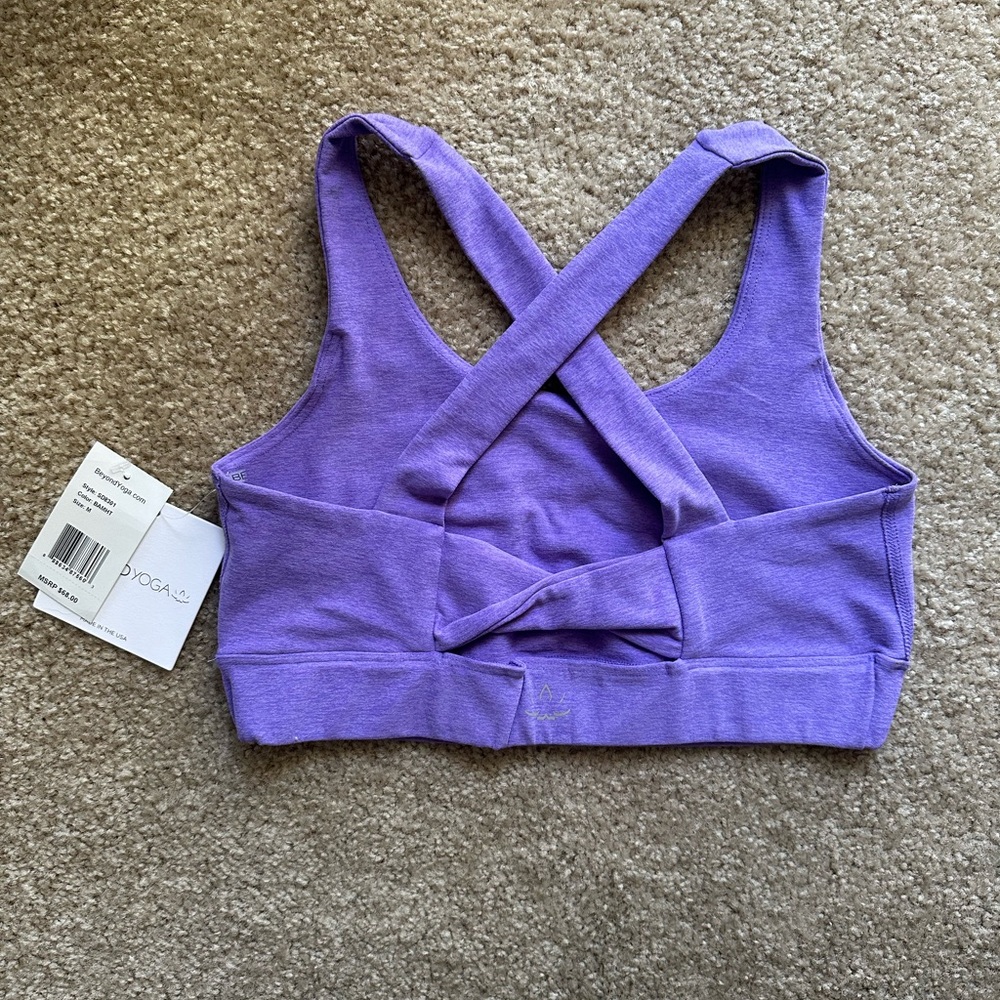 NWT Beyond Yoga Purple Cross-Back Sports Bra, size Medium - Picture 2 of 3